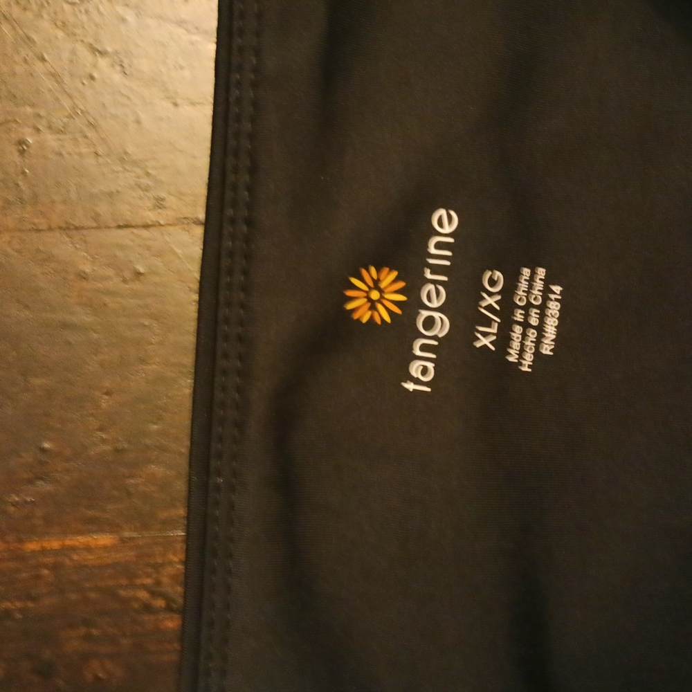 Tangerine Black Athletic Pants